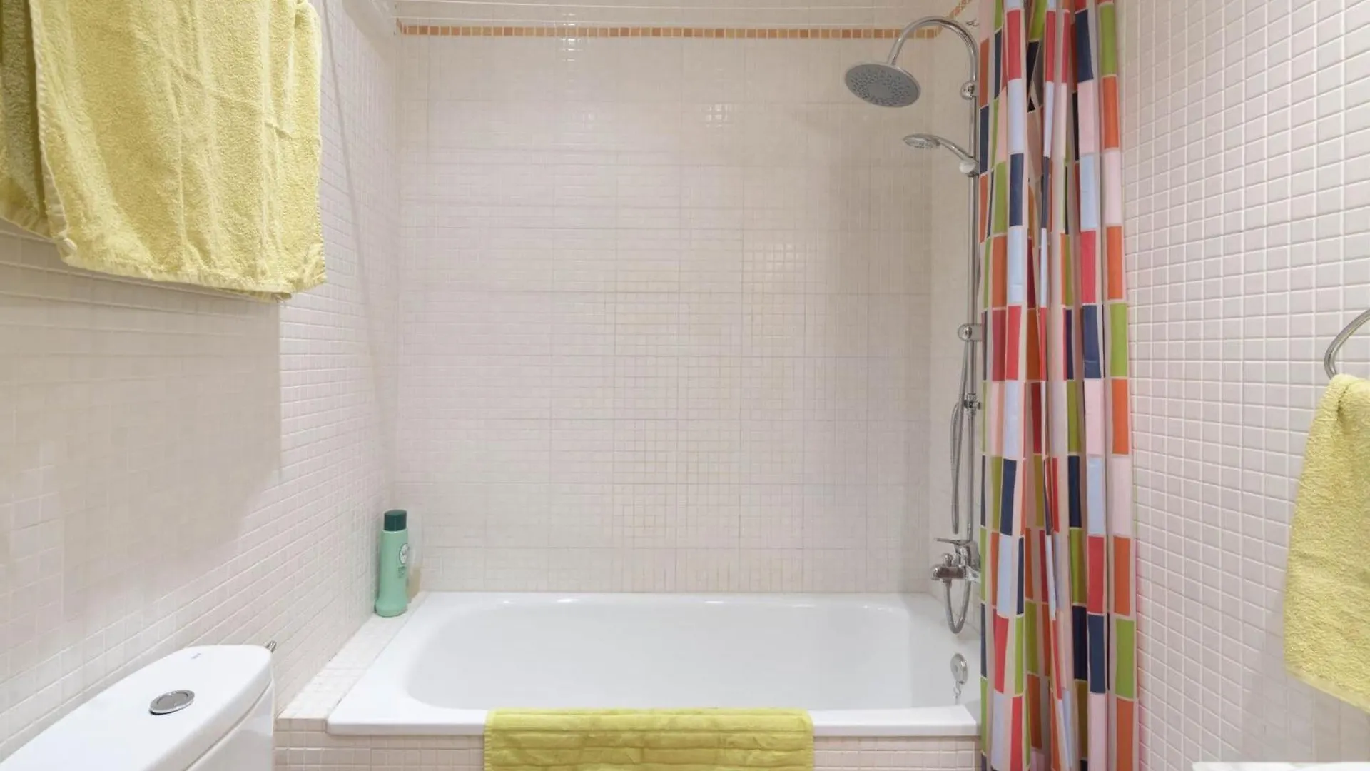 Tatil Evi Estudio La Colina - Apartment In Torremolinos