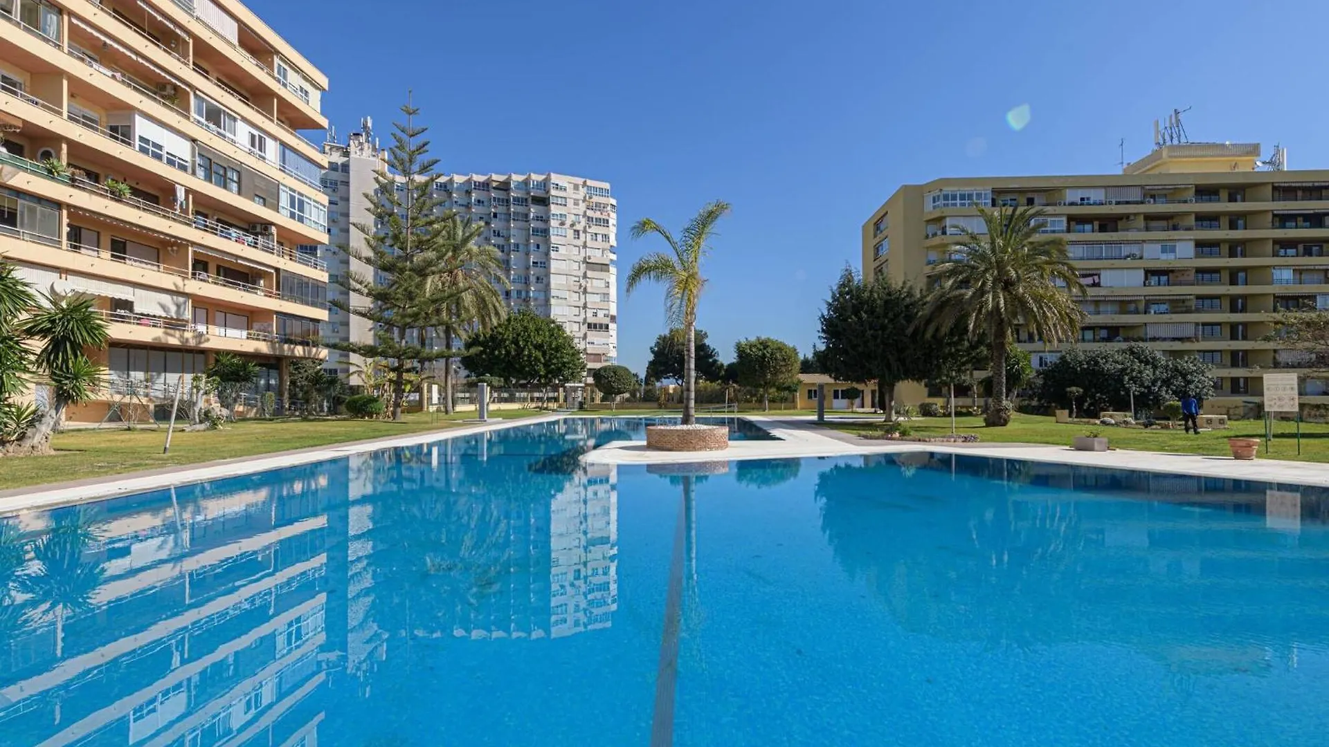 Estudio La Colina - Apartment In Torremolinos Holiday home