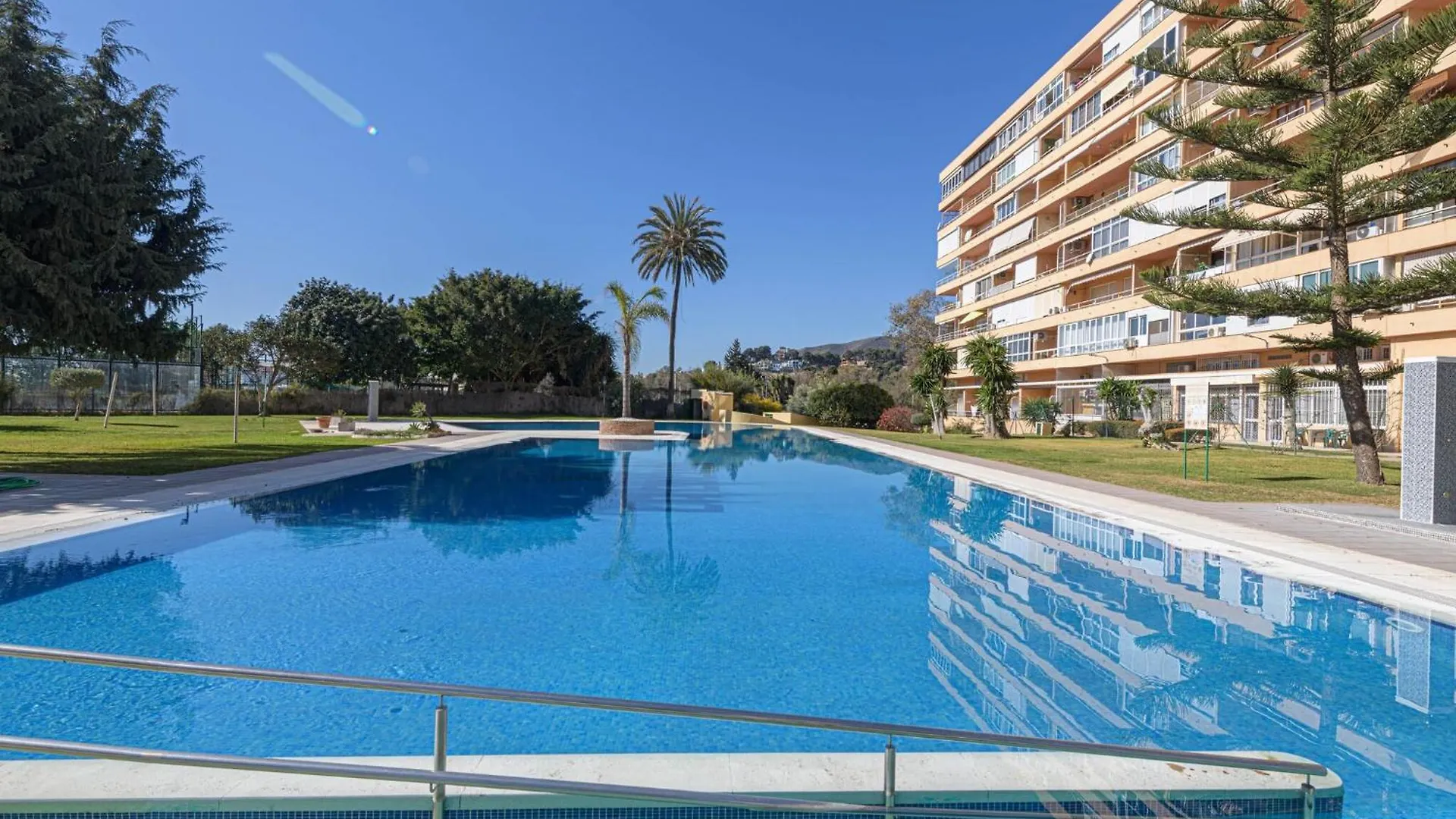 Estudio La Colina - Apartment In Torremolinos