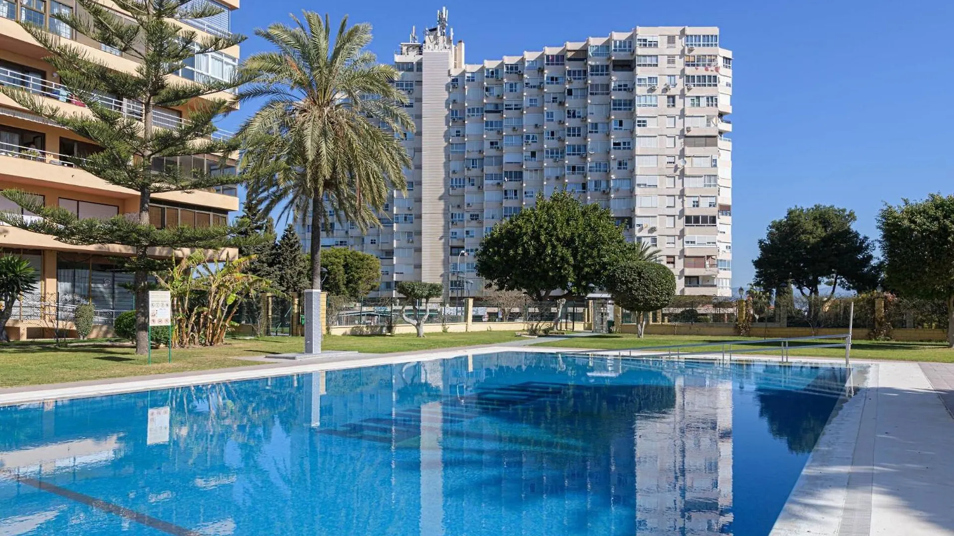 Estudio La Colina - Apartment In Torremolinos